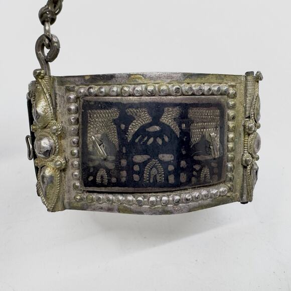 Antique Moorish North African Silver & Enamel Cuff Bracelet - Picture 4 of 8